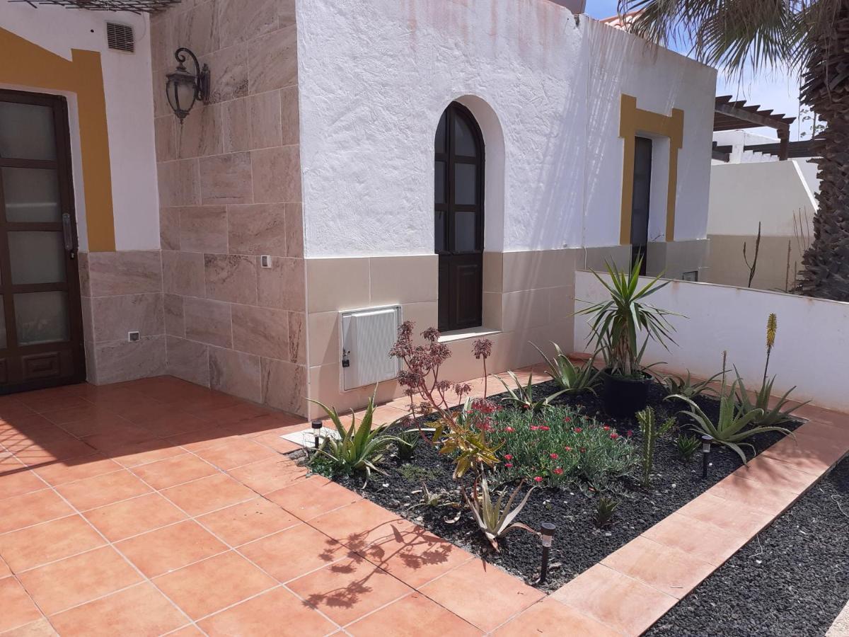 Beautiful Coastline Bungalow Near The Ocean 50 M Apartment Costa De Antigua Luaran gambar